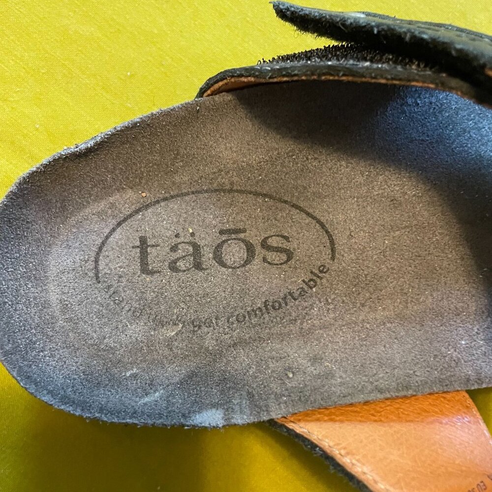 Taos Lola Lightweight Black Leather Adjustable Instep Thong Sandal Size 36 - Picture 7 of 8